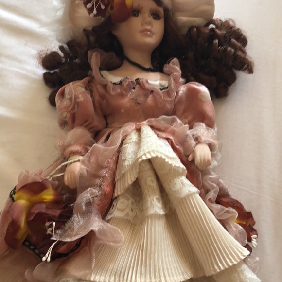 Victorian doll - Picture 2 of 10
